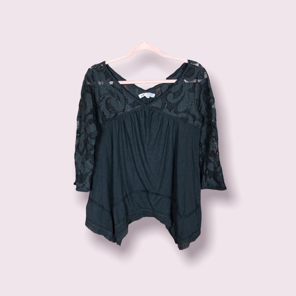 Jolt gray lace‎ top - Picture 1 of 8